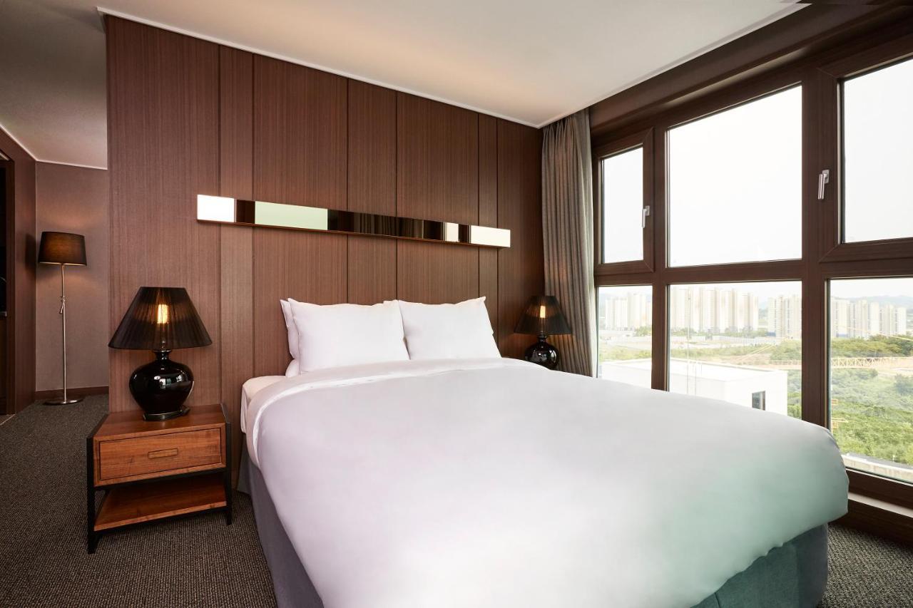 Raonstay In Perla Hotel Чинджу Экстерьер фото